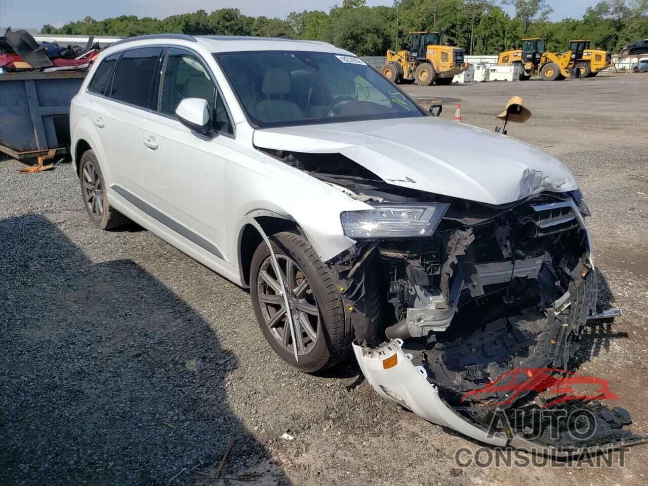 AUDI Q7 2018 - WA1LHAF70JD019300