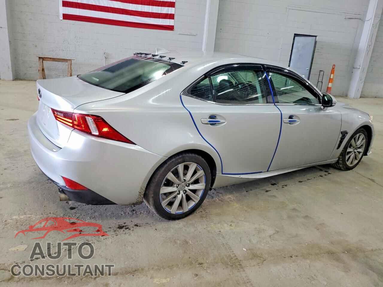 LEXUS IS 2014 - JTHCF1D20E5010422