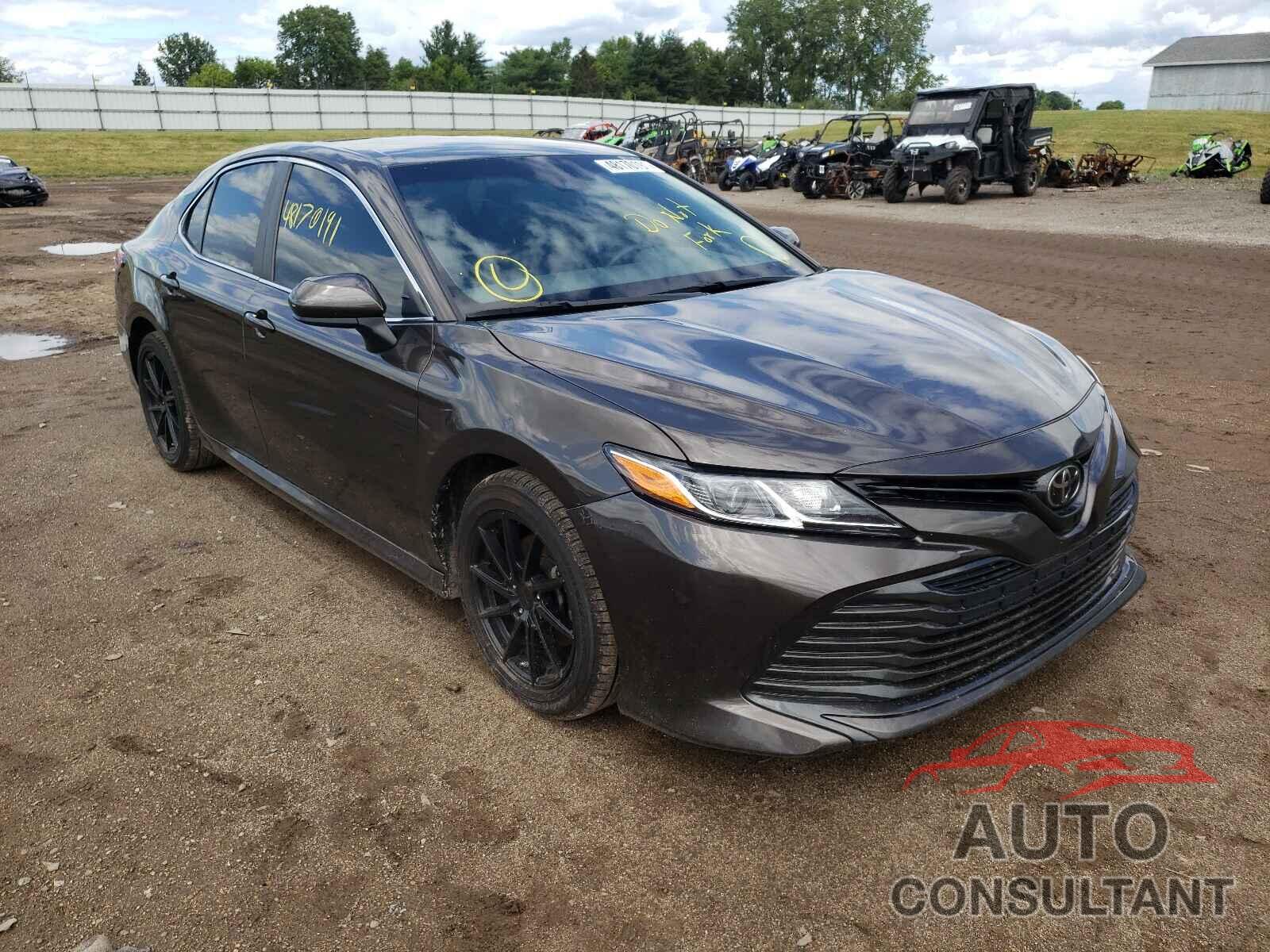 TOYOTA CAMRY 2018 - 4T1B11HKXJU650865