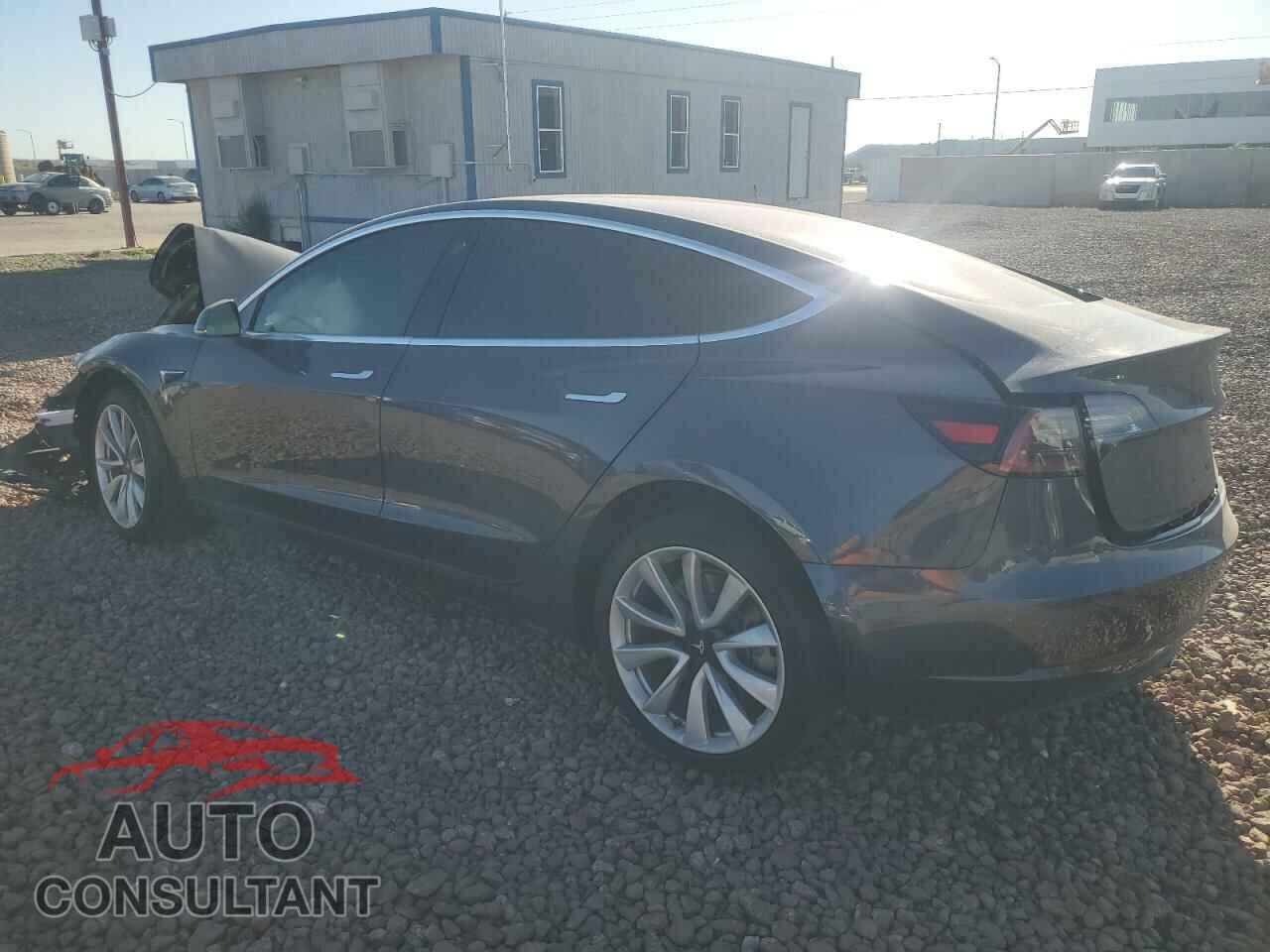 TESLA MODEL 3 2018 - 5YJ3E1EA4JF010765