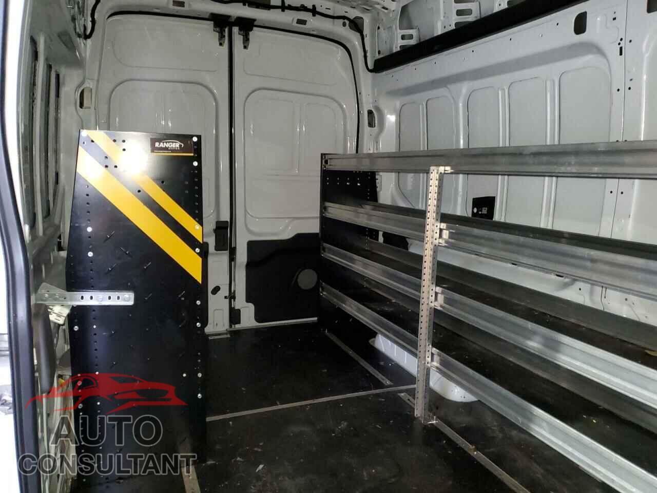 FORD TRANSIT 2023 - 1FTBR1X82PKA31944