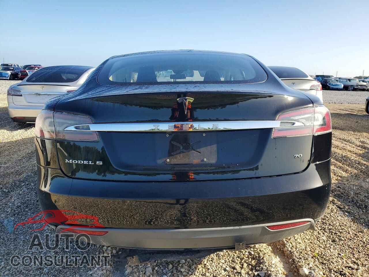 TESLA MODEL S 2015 - 5YJSA1E12FF115822