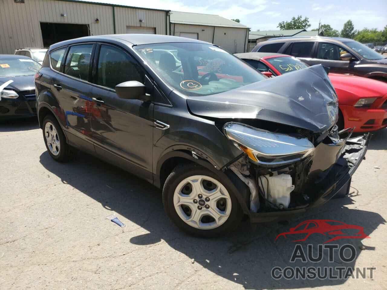 FORD ESCAPE 2017 - 1FMCU0F70HUB81087