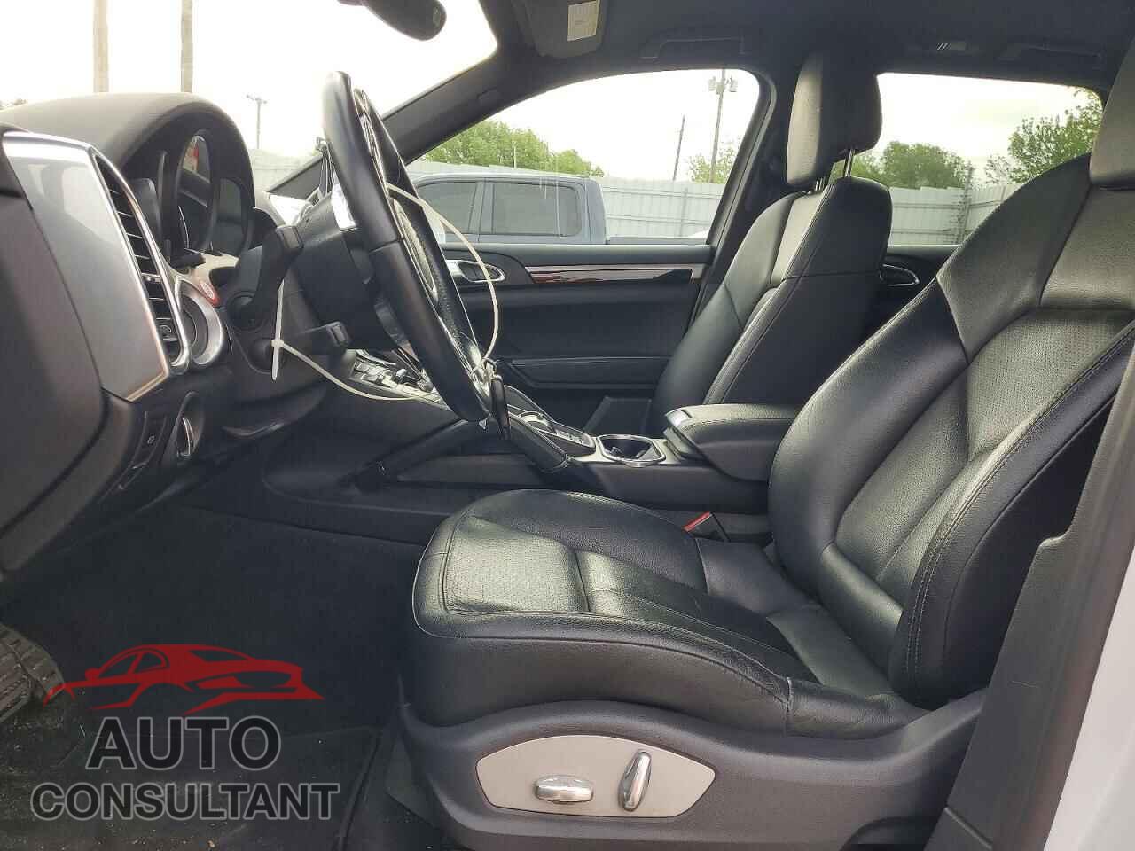 PORSCHE CAYENNE 2015 - WP1AB2A23FLA57180