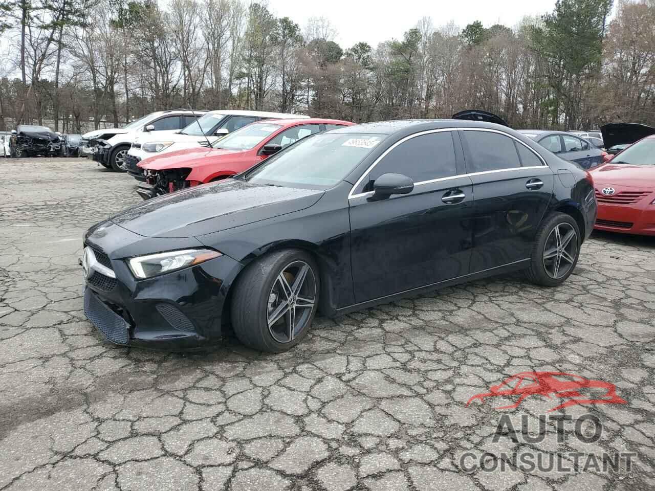 MERCEDES-BENZ A-CLASS 2019 - WDD3G4EBXKW024936