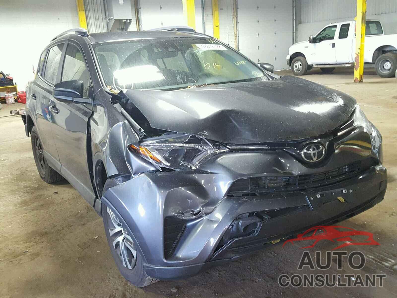 TOYOTA RAV4 LE 2017 - JTMBFREV0HJ133198