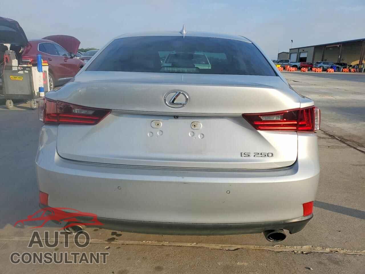 LEXUS IS 2014 - JTHBF1D21E5036569