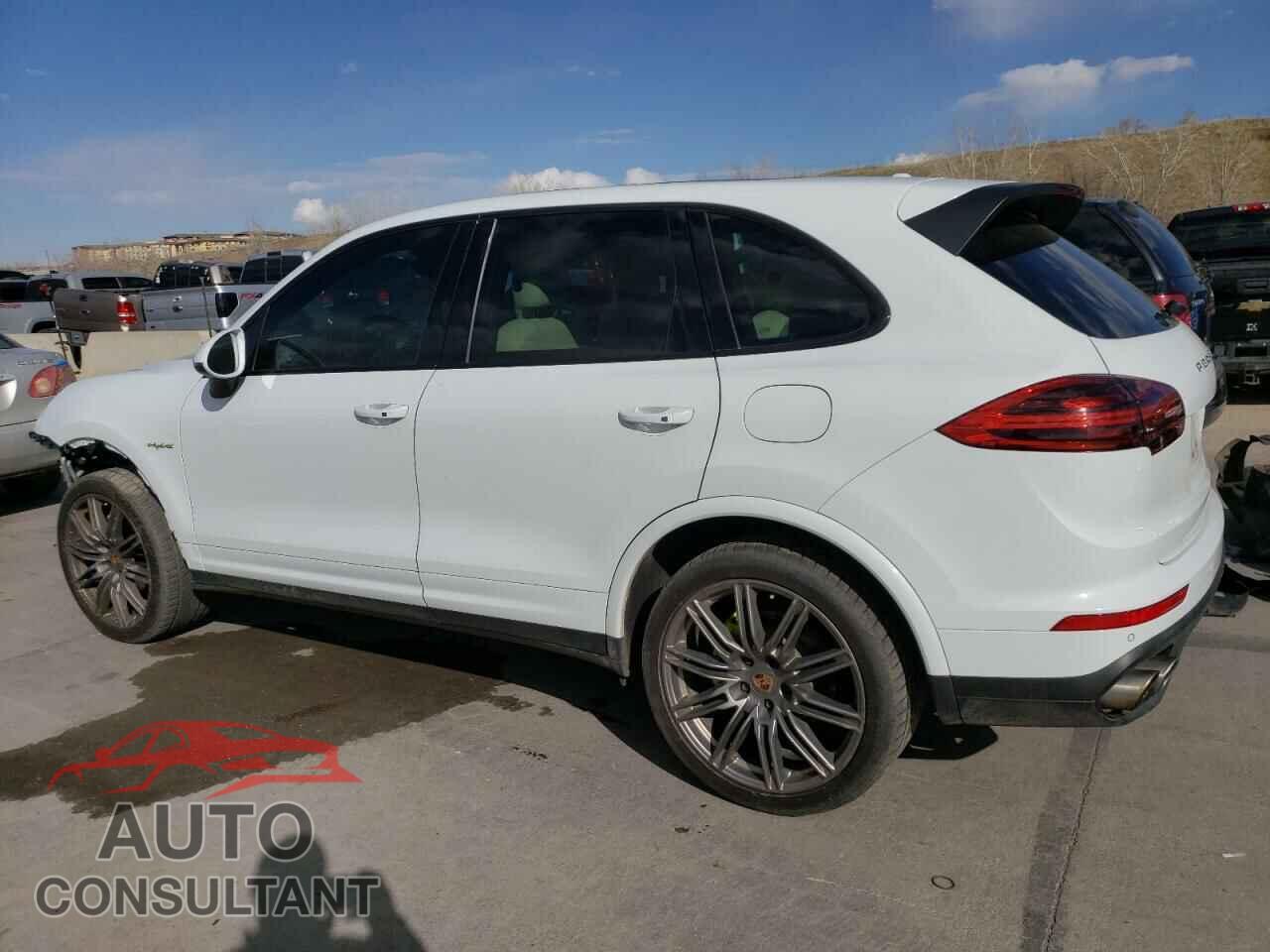 PORSCHE CAYENNE 2018 - WP1AE2A23JLA70446