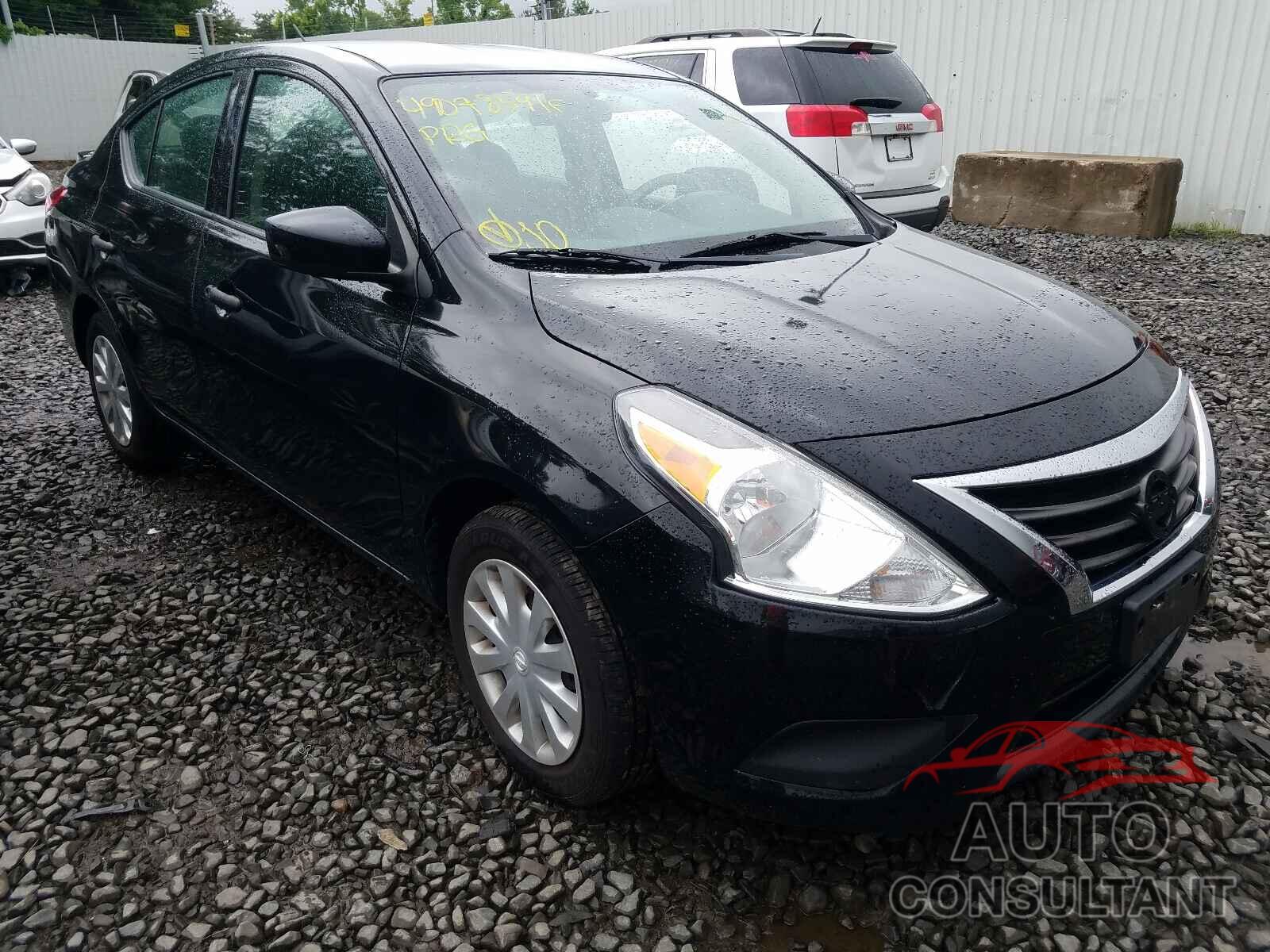 NISSAN VERSA 2017 - 3N1CN7AP0HL864793