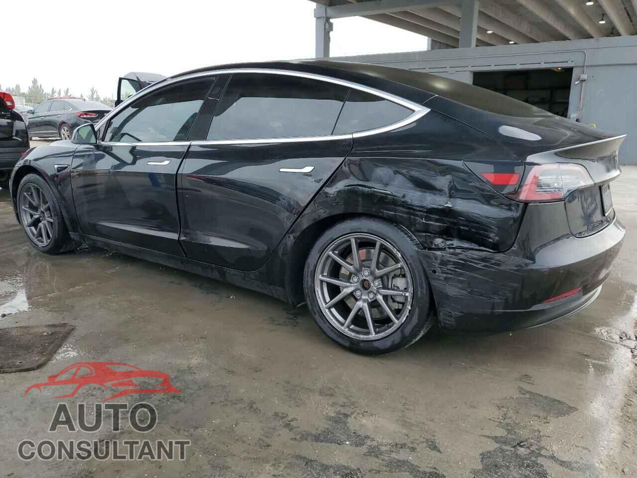 TESLA MODEL 3 2019 - 5YJ3E1EA7KF296824