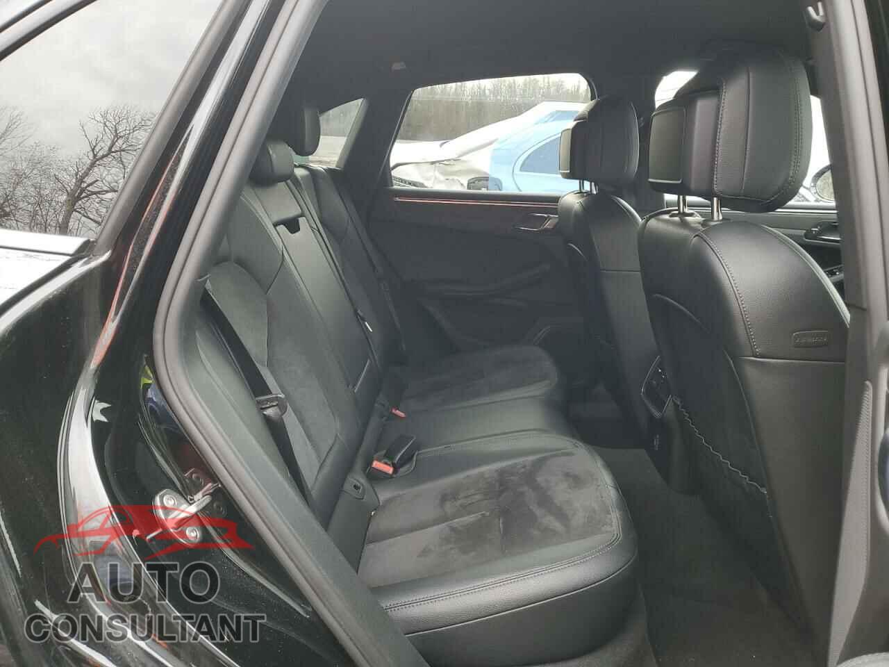 PORSCHE MACAN 2017 - WP1AA2A55HLB83749