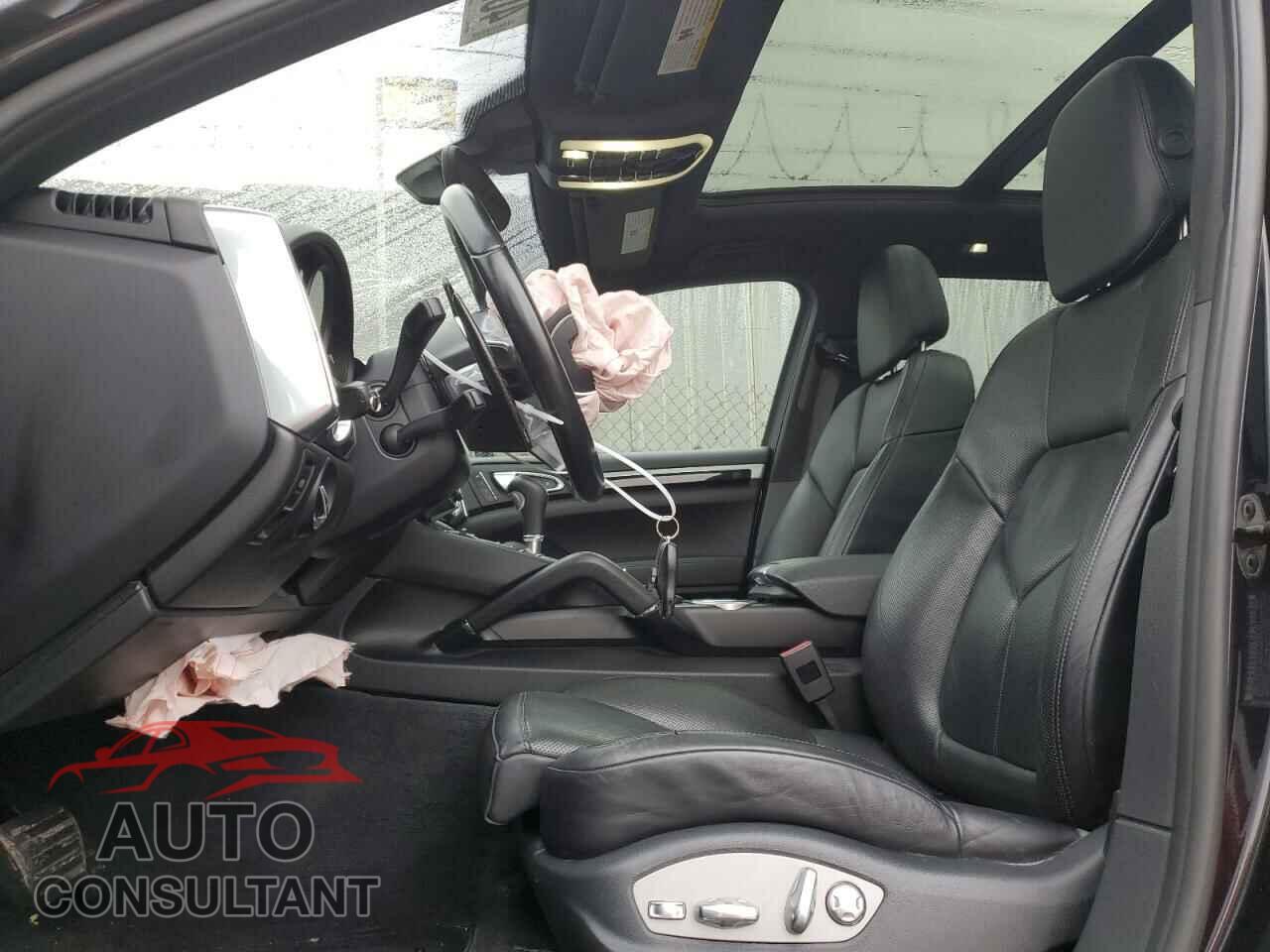 PORSCHE CAYENNE 2016 - WP1AA2A22GKA08871