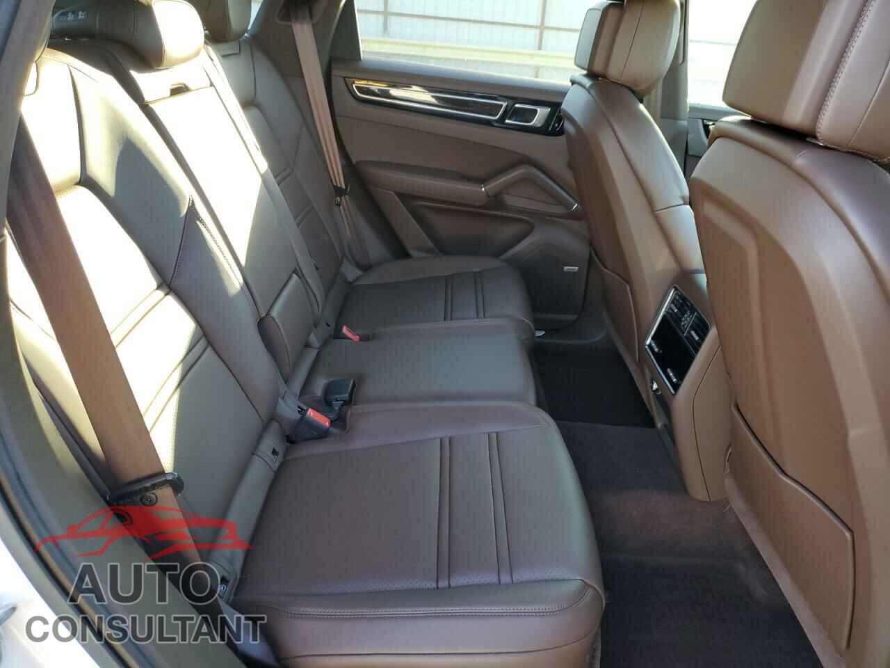 PORSCHE CAYENNE 2021 - WP1AB2AY3MDA27883