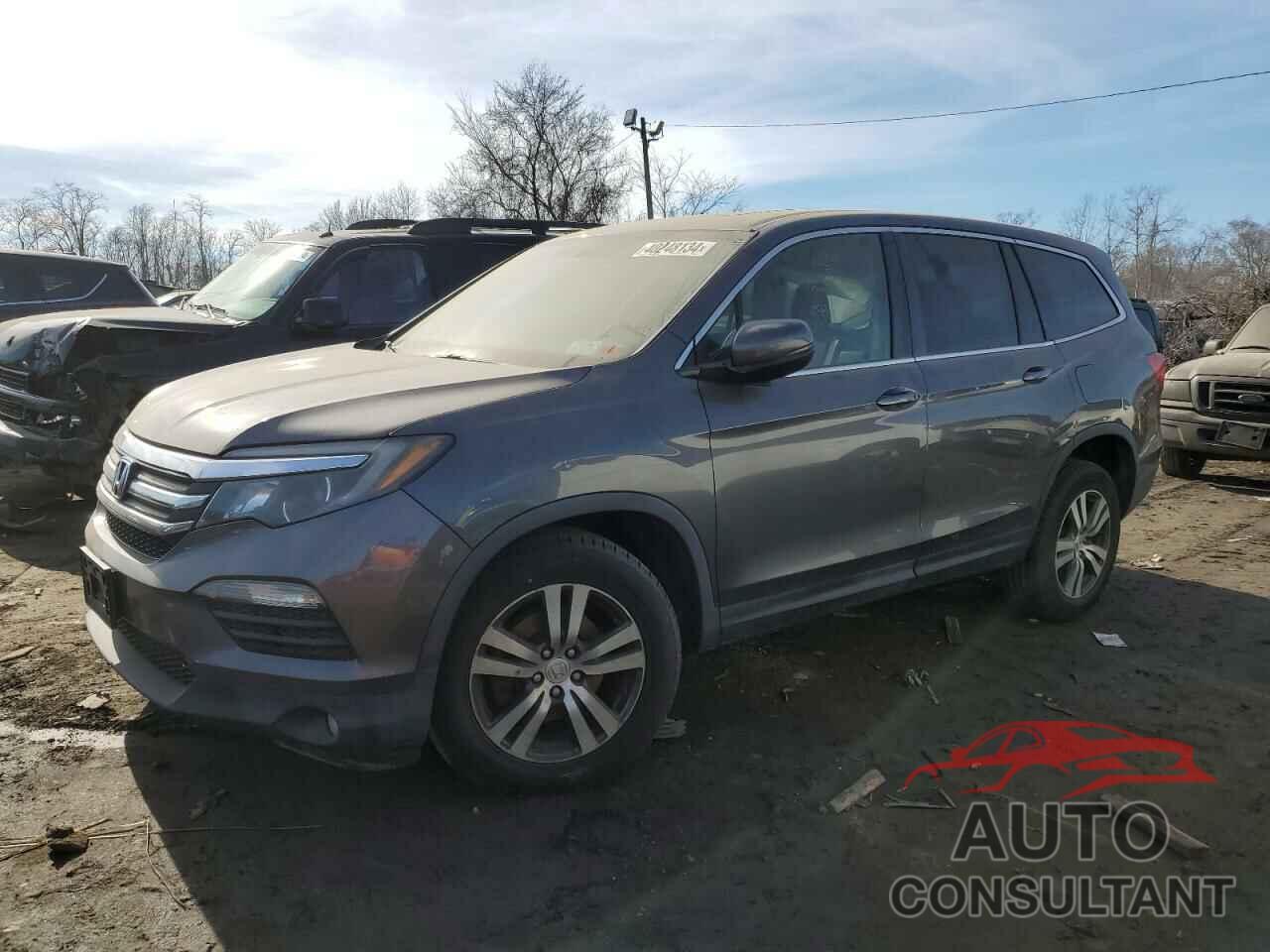 HONDA PILOT 2017 - 5FNYF6H88HB020119