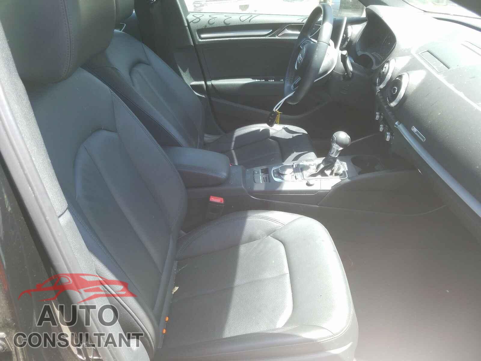 AUDI A3 2019 - WAUAUGFF4K1014152