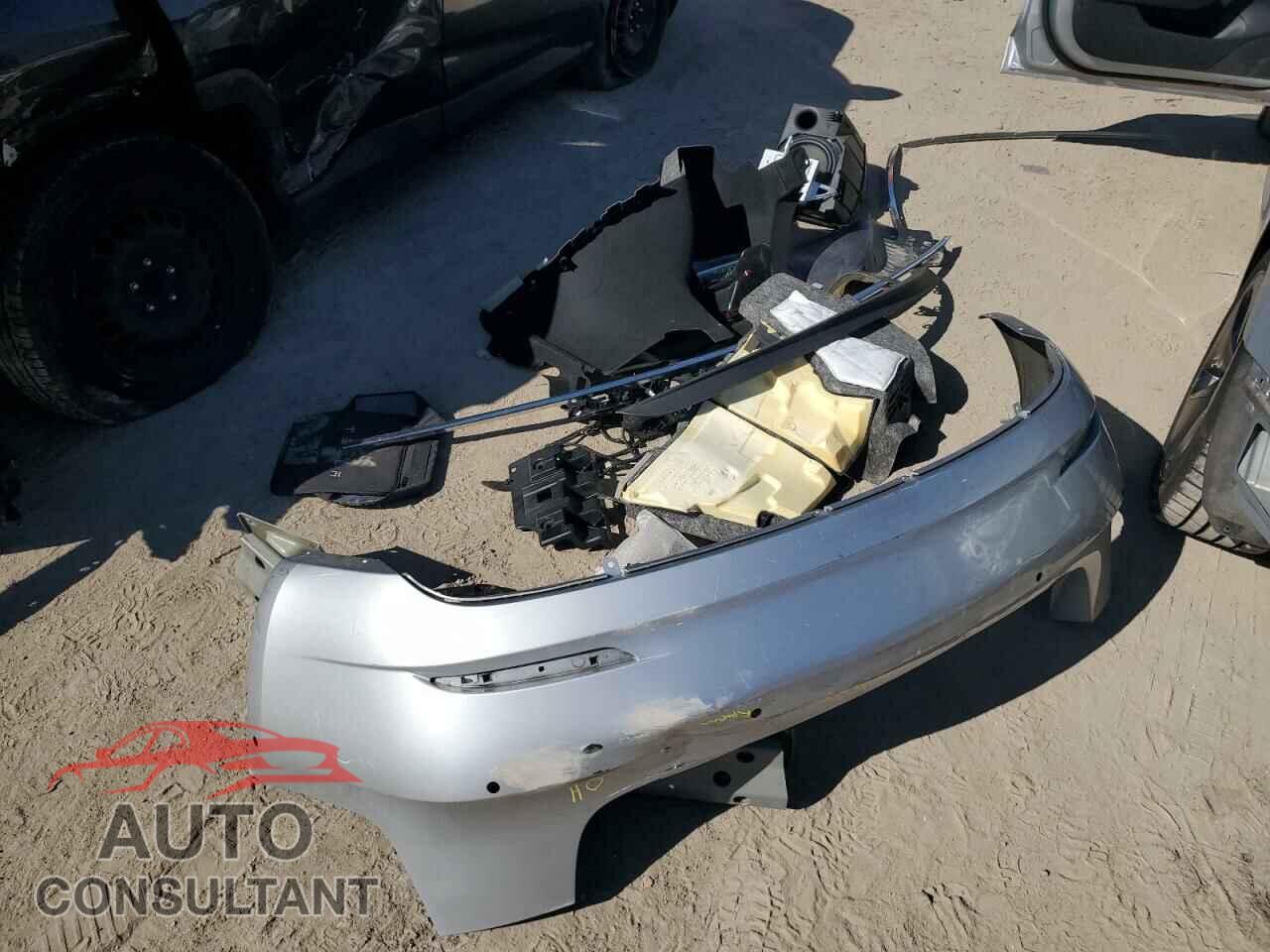 TESLA MODEL 3 2018 - 5YJ3E1EA3JF014239