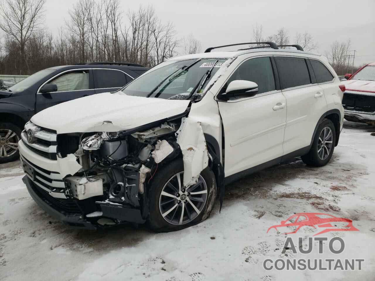 TOYOTA HIGHLANDER 2019 - 5TDJZRFH9KS598455