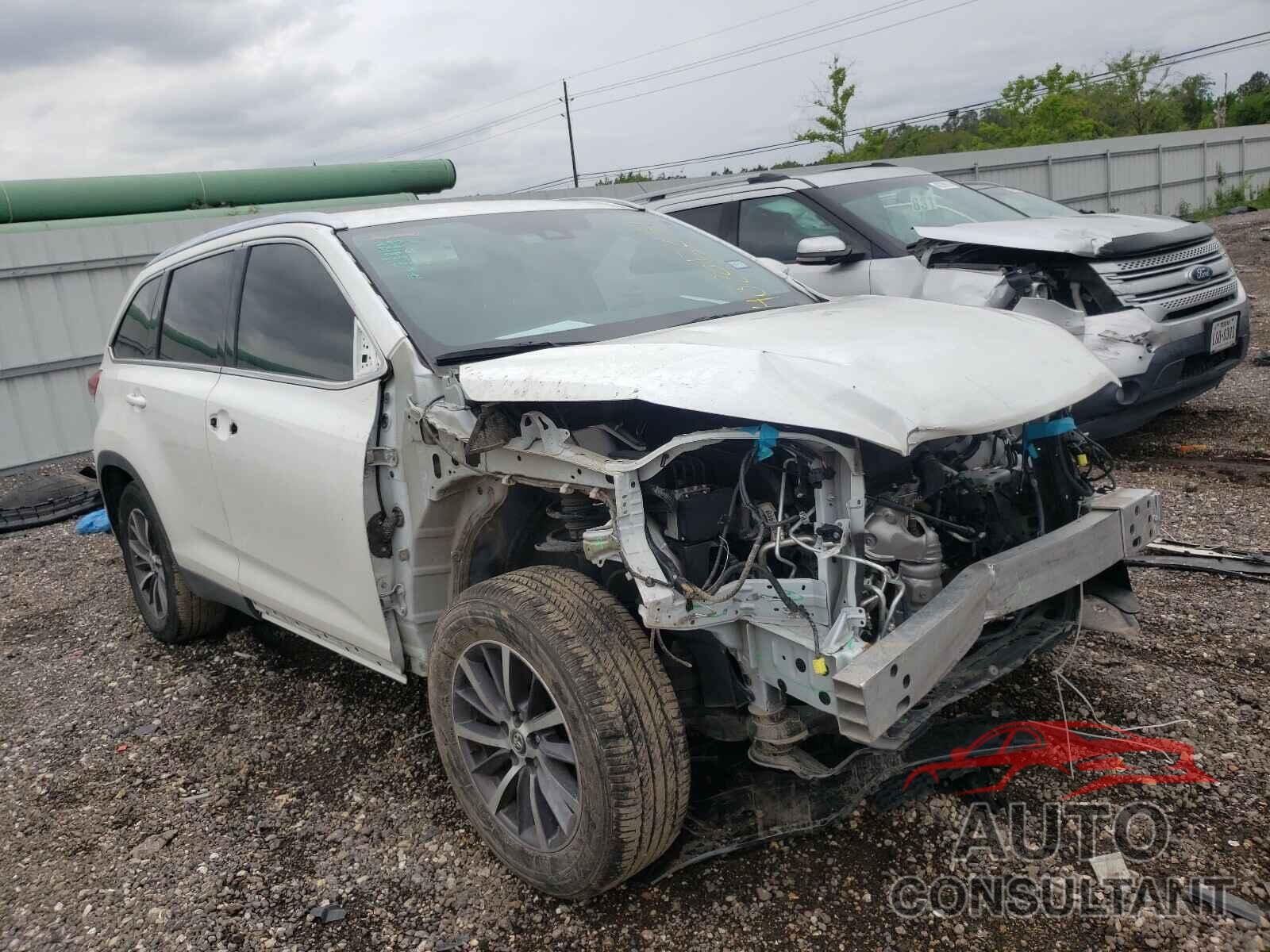 TOYOTA HIGHLANDER 2019 - 5TDKZRFH5KS319975