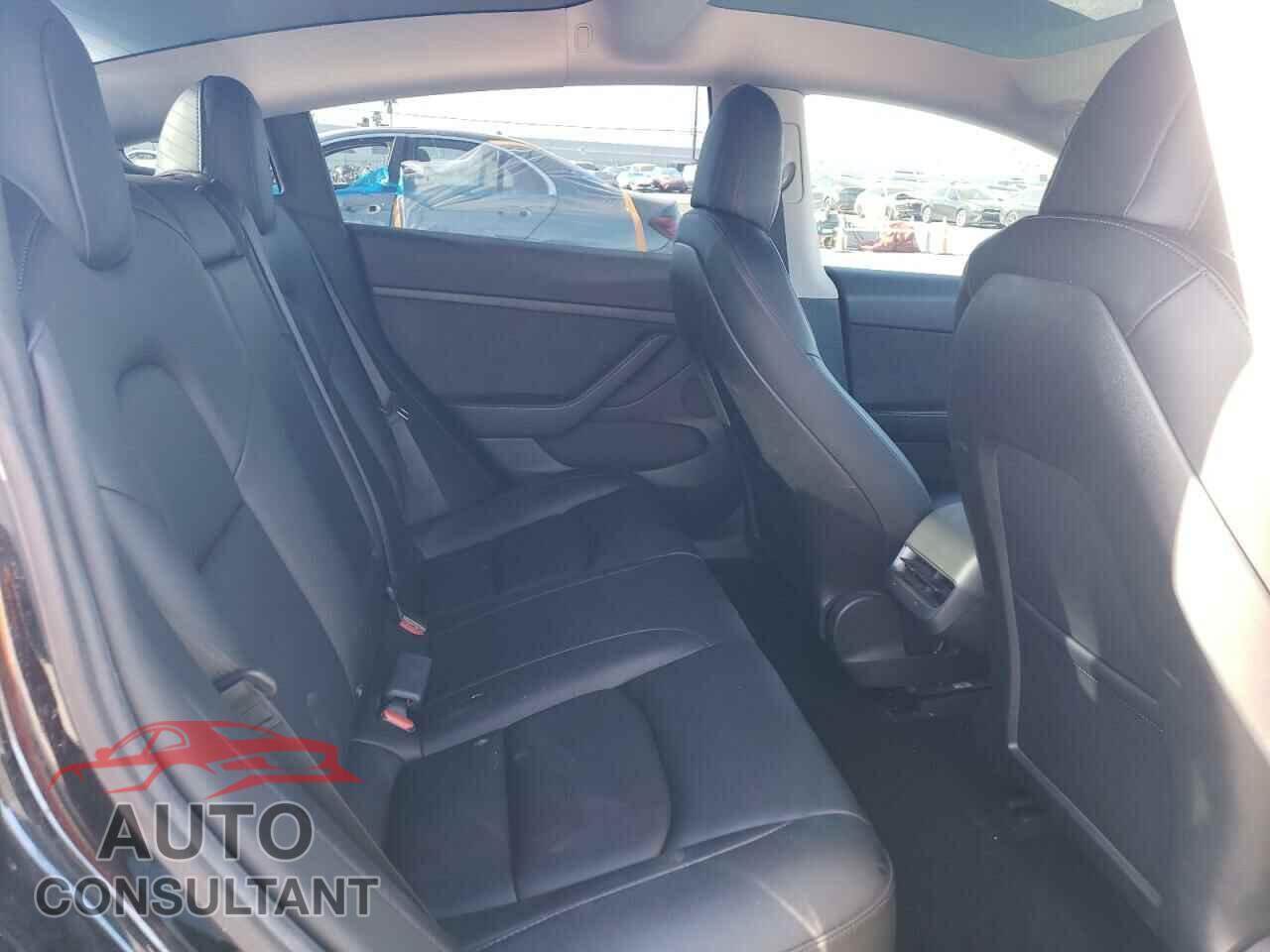 TESLA MODEL 3 2021 - 5YJ3E1EA2MF997399