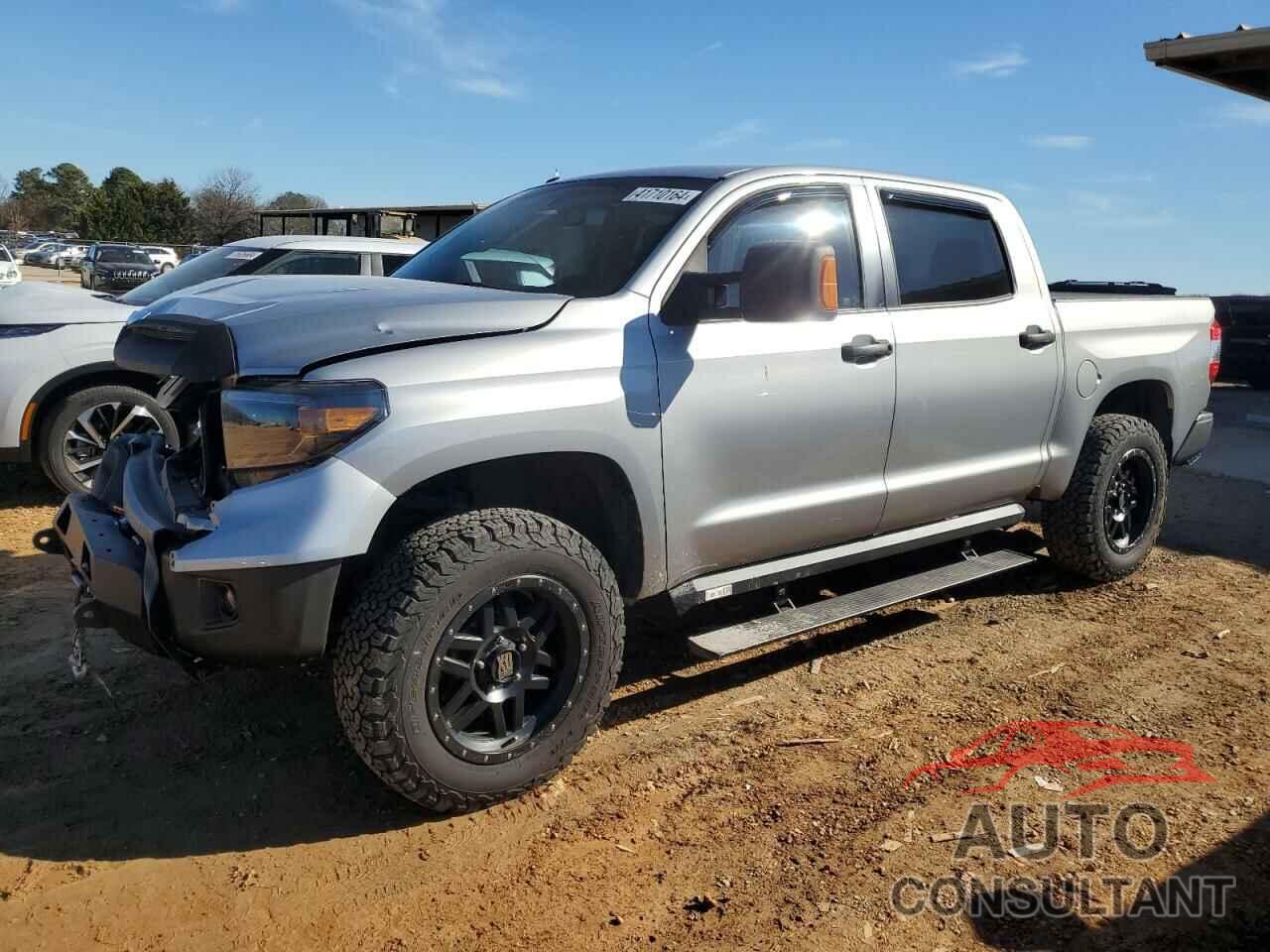 TOYOTA TUNDRA 2017 - 5TFDW5F19HX672168