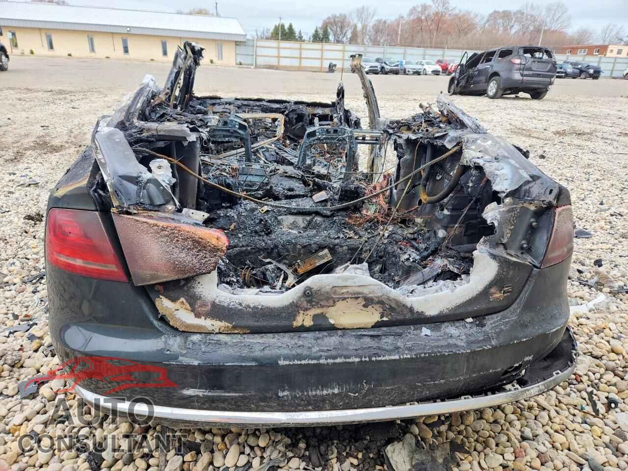 AUDI A8 2011 - WAUAVAFD2BN016306