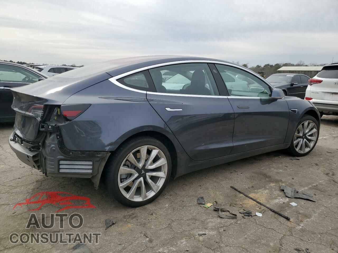 TESLA MODEL 3 2018 - 5YJ3E1EA8JF032820