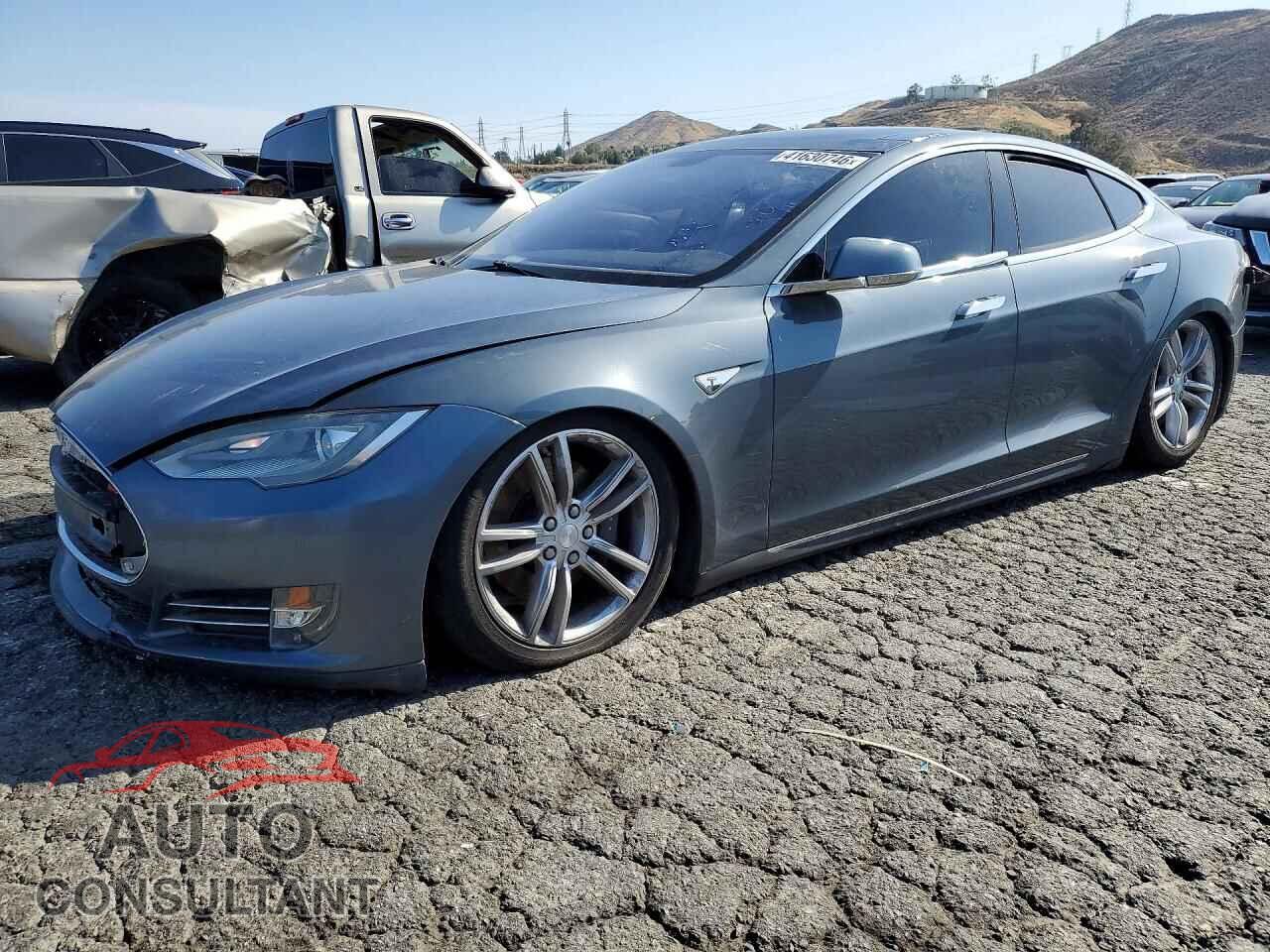 TESLA MODEL S 2012 - 5YJSA1DN3CFP02871
