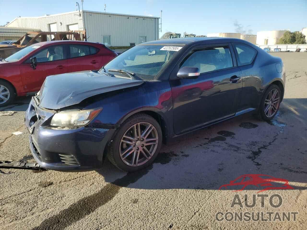TOYOTA SCION 2011 - JTKJF5C70B3018825