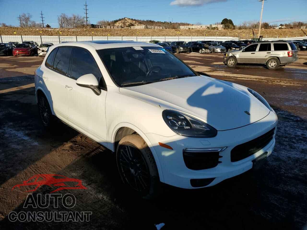 PORSCHE CAYENNE 2017 - WP1AA2A22HKA85807