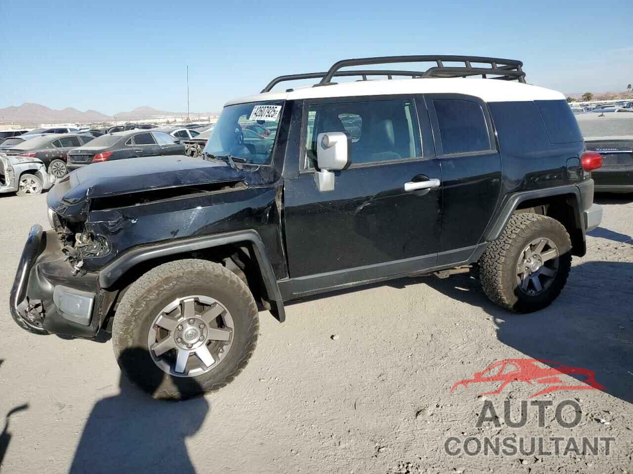 TOYOTA FJ CRUISER 2010 - JTEBU4BF1AK083543