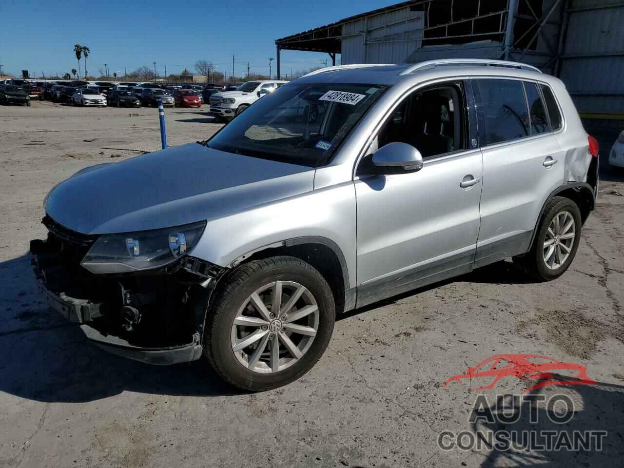 VOLKSWAGEN TIGUAN 2017 - WVGRV7AX2HK002342