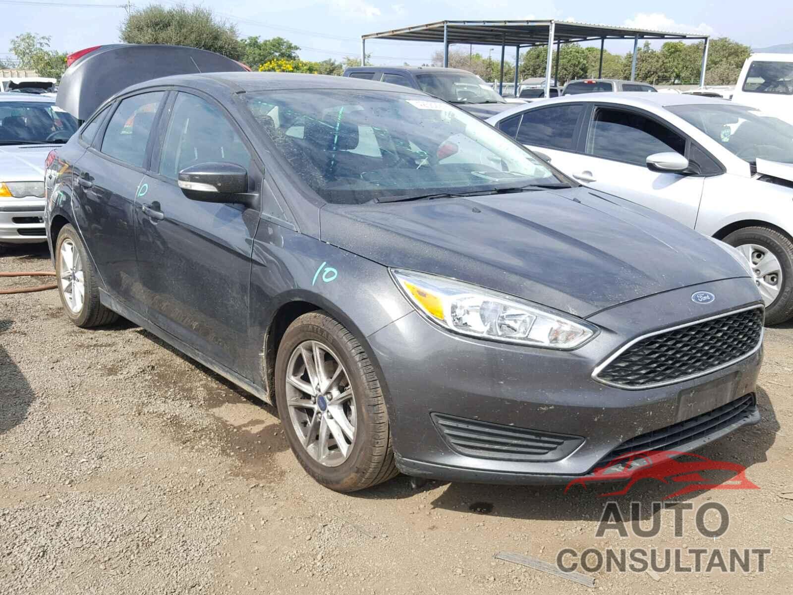 FORD FOCUS 2015 - 1FADP3F26FL262433