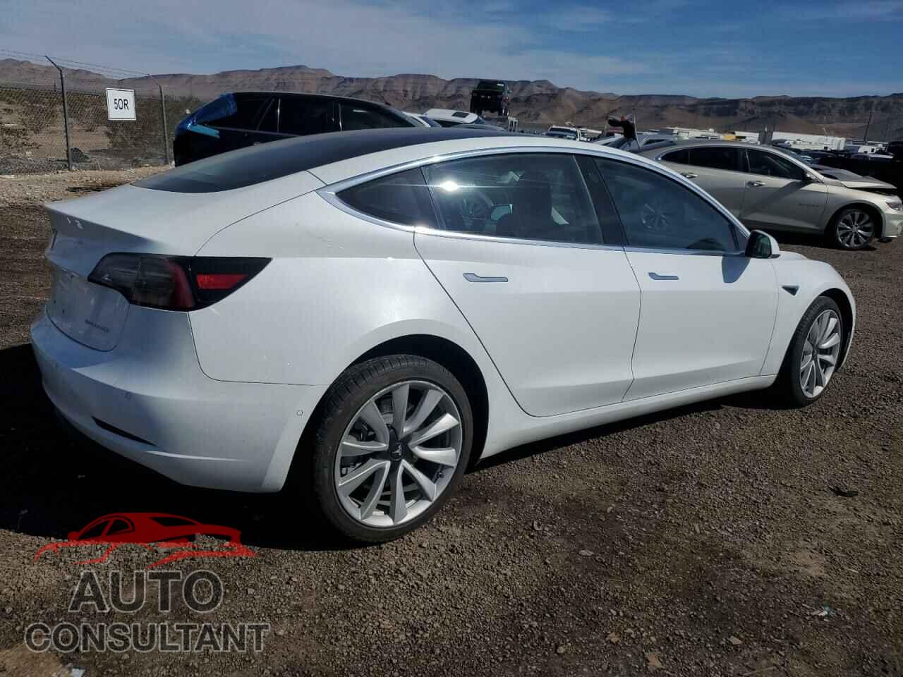 TESLA MODEL 3 2018 - 5YJ3E1EB4JF111717
