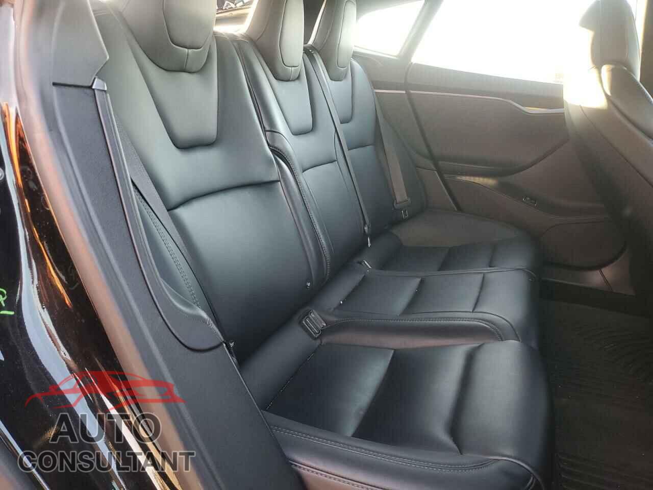 TESLA MODEL S 2018 - 5YJSA1E20JF268801