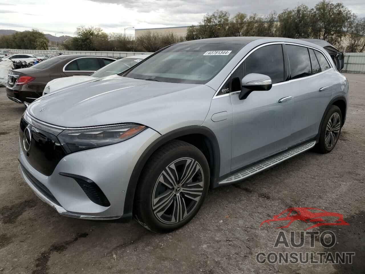 MERCEDES-BENZ EQS SUV 45 2023 - 4JGDM2DB9PA010832