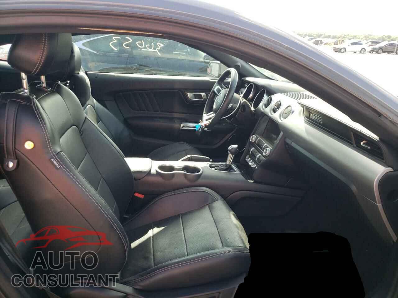 FORD MUSTANG 2020 - 1FA6P8TH0L5175870