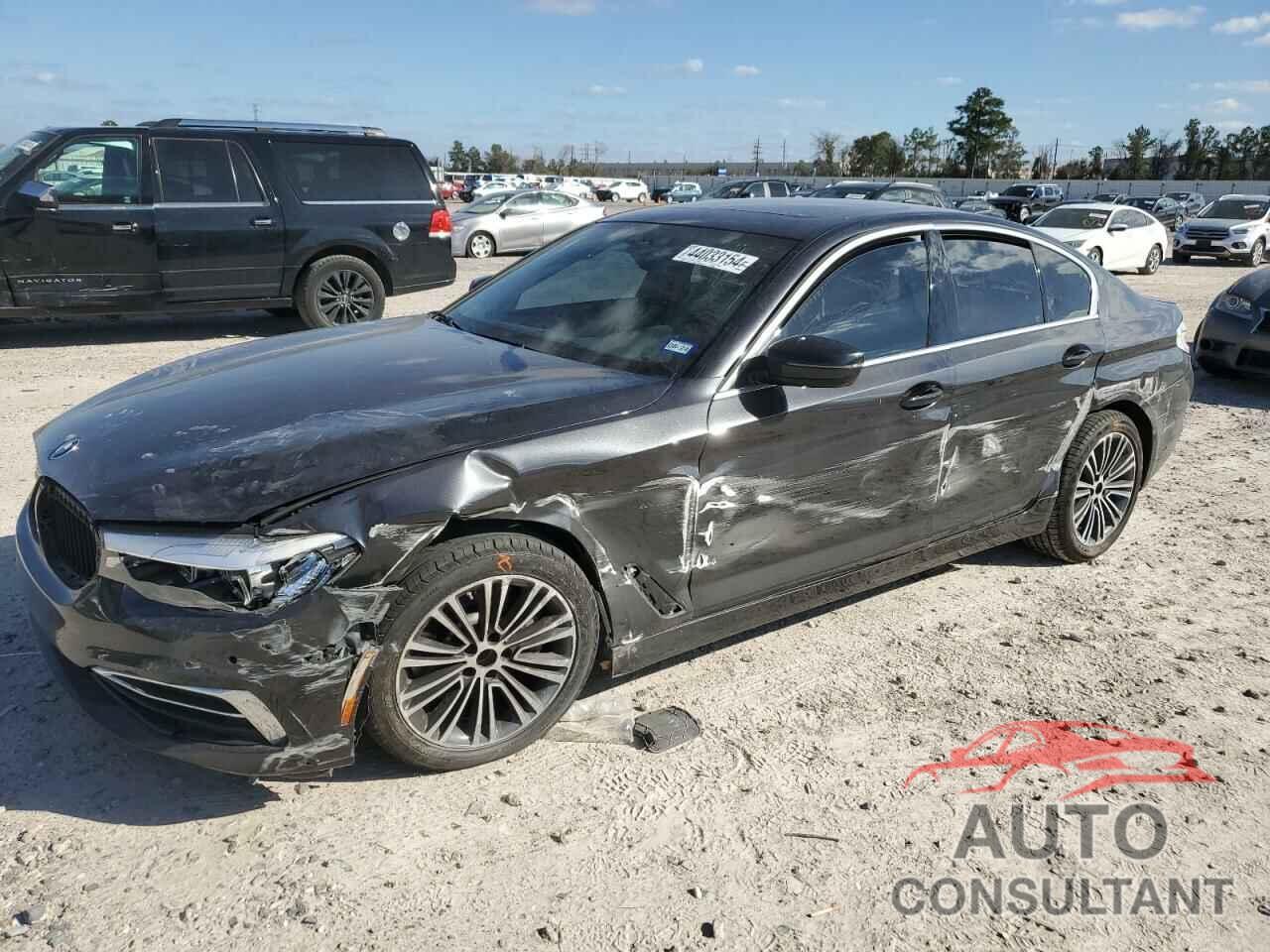 BMW 5 SERIES 2019 - WBAJA5C59KWW30635