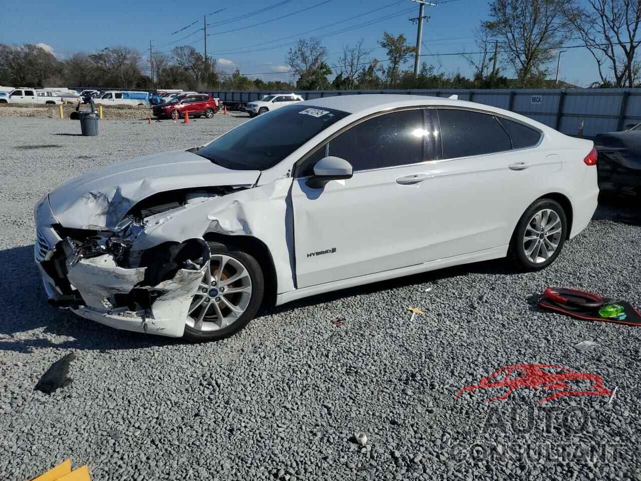 FORD FUSION 2019 - 3FA6P0LU8KR240698