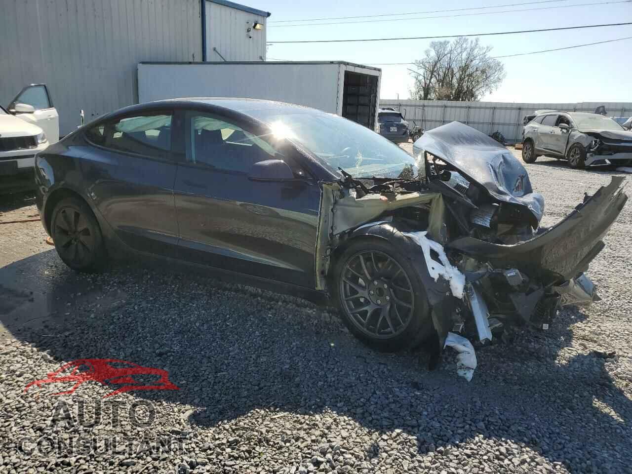 TESLA MODEL 3 2024 - 5YJ3E1EA7RF743100