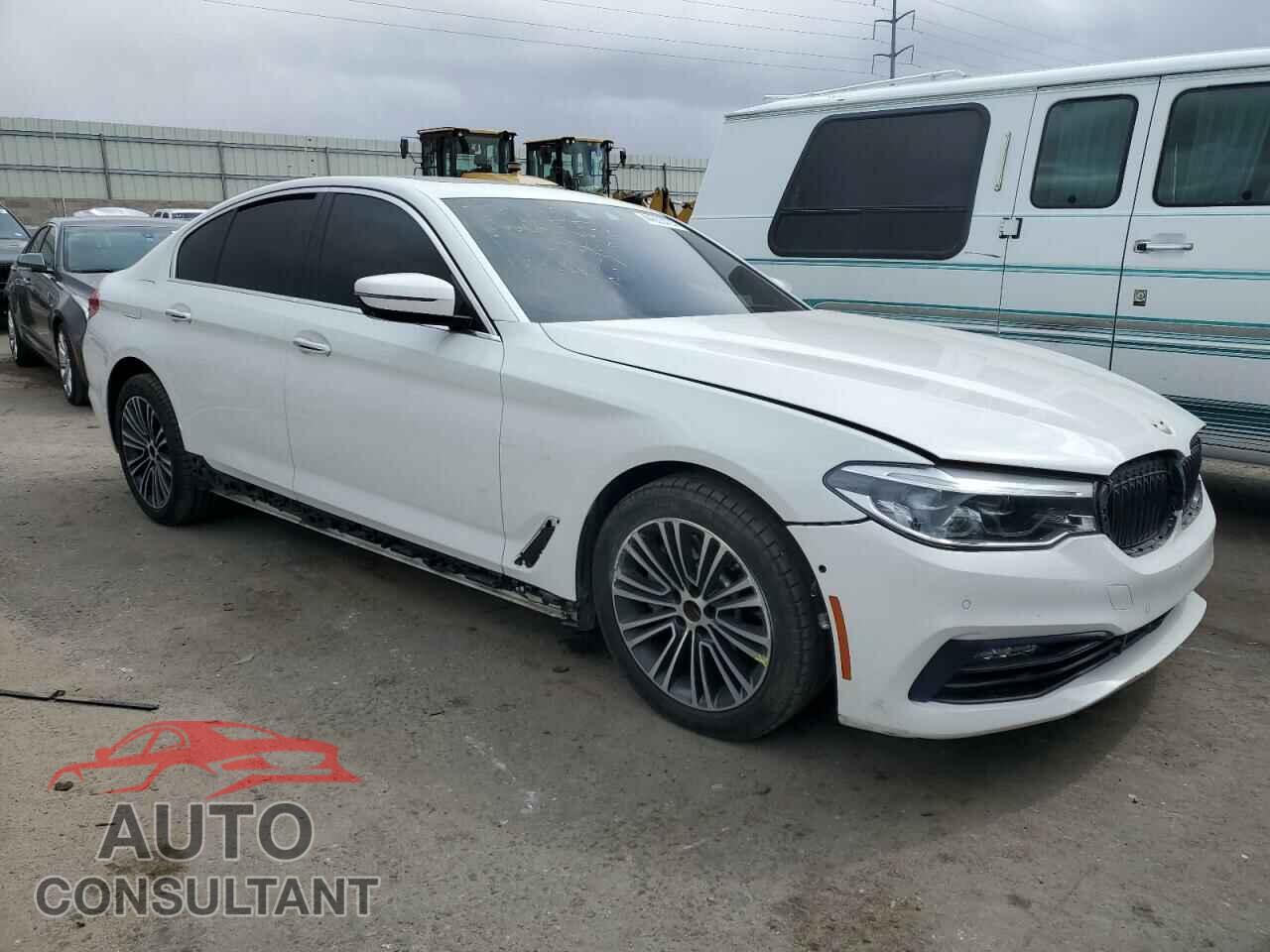 BMW 5 SERIES 2017 - WBAJE5C35HG915063