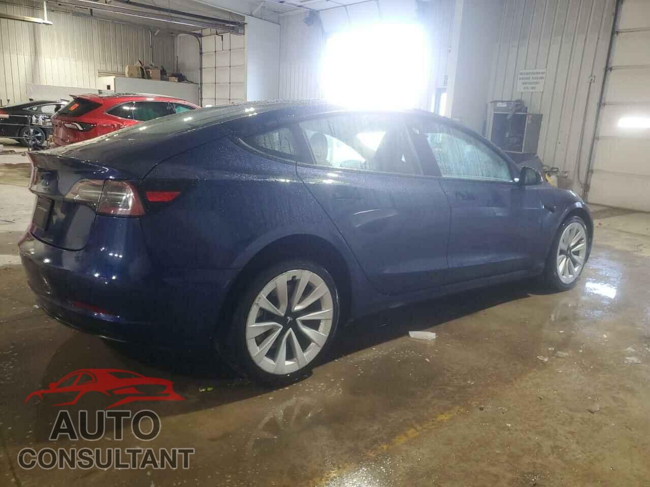 TESLA MODEL 3 2022 - 5YJ3E1EA8NF371082