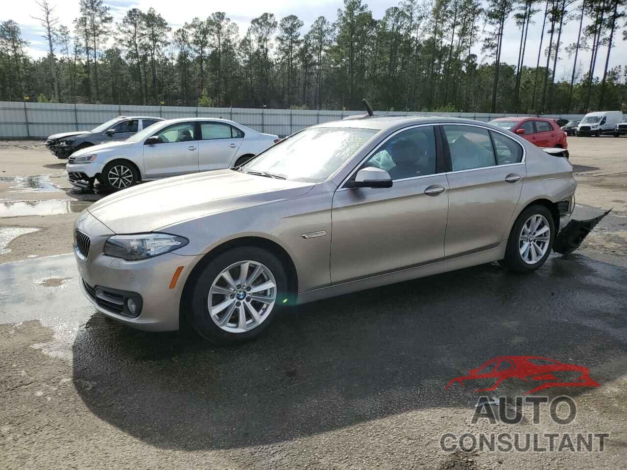 BMW 5 SERIES 2015 - WBA5A5C52FD520349