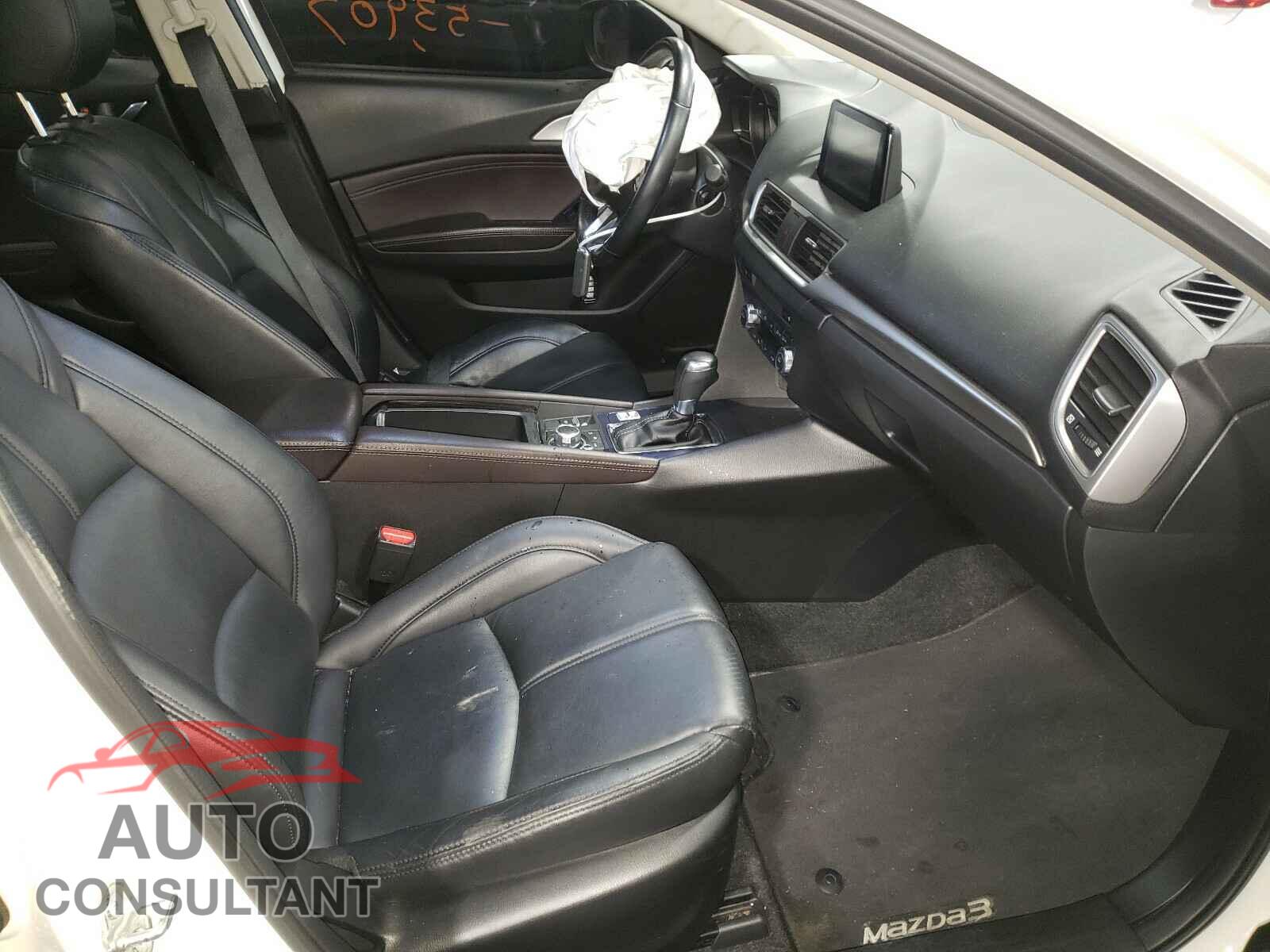 MAZDA 3 2017 - JM1BN1L33H1121326