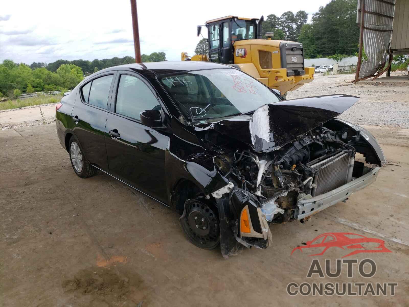 NISSAN VERSA 2019 - 3N1CN7AP0KL825564