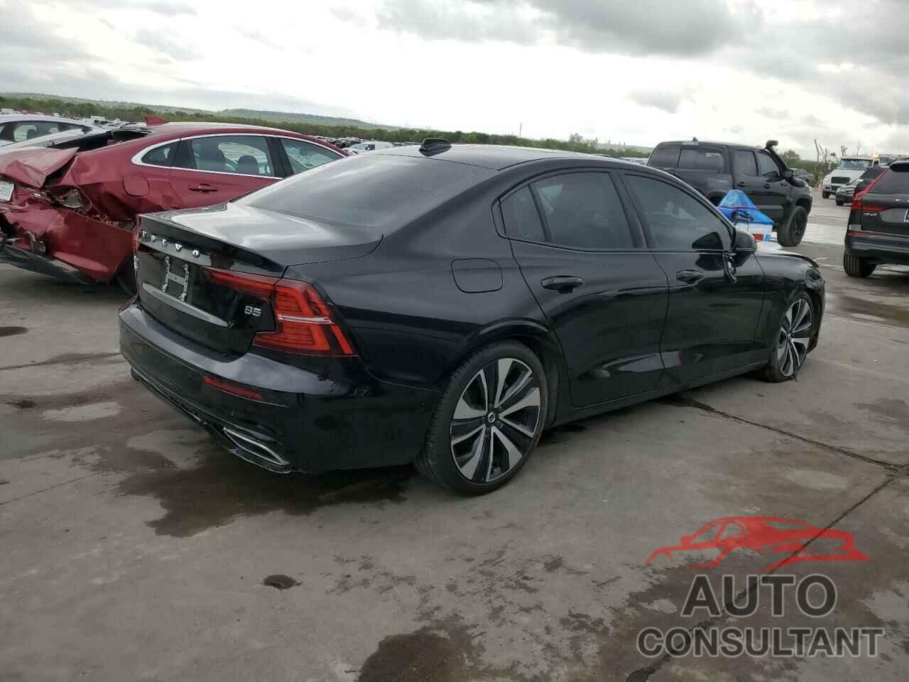 VOLVO S60 B5 MOM 2022 - 7JRL12FZ0NG163047