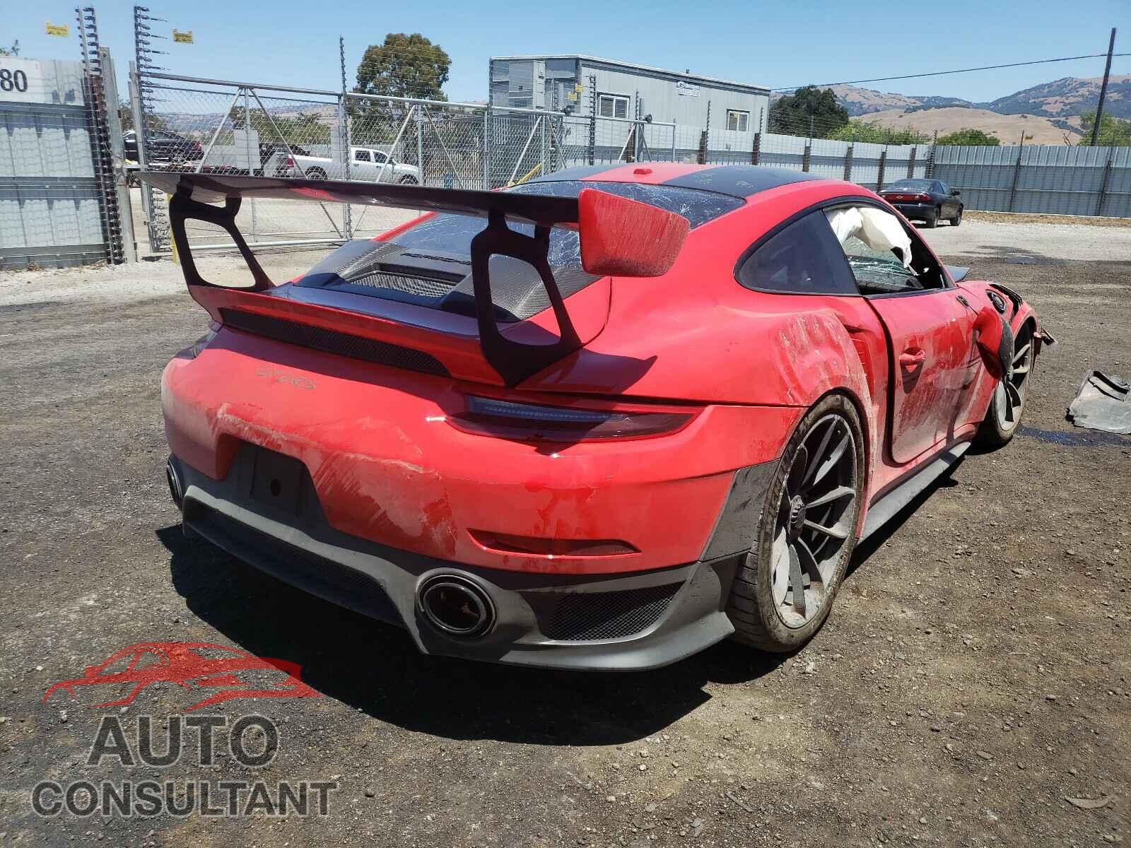 PORSCHE 911 2018 - WP0AE2A93JS186072