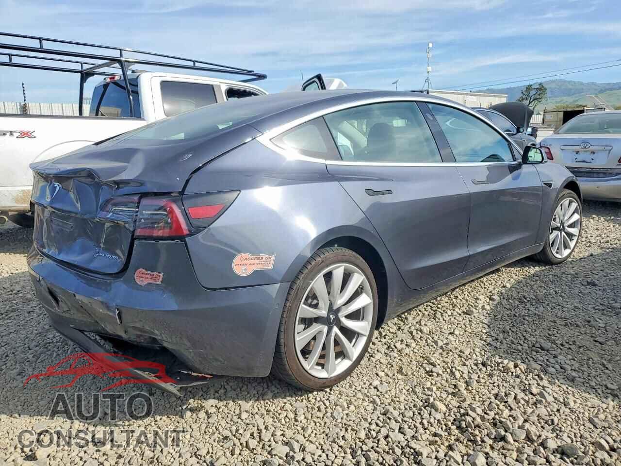 TESLA MODEL 3 2020 - 5YJ3E1EBXLF620214