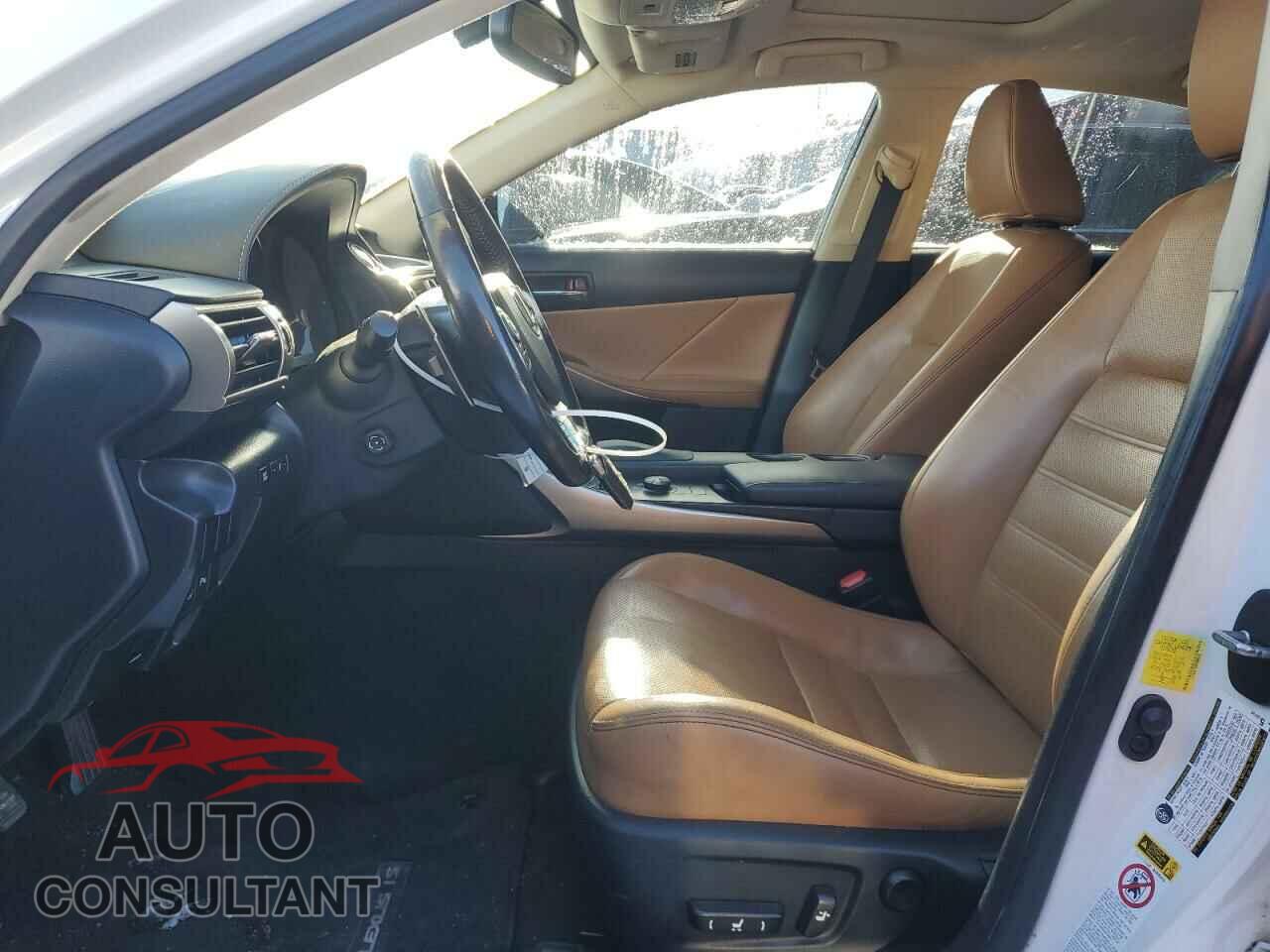 LEXUS IS 2015 - JTHCE1D25F5009478