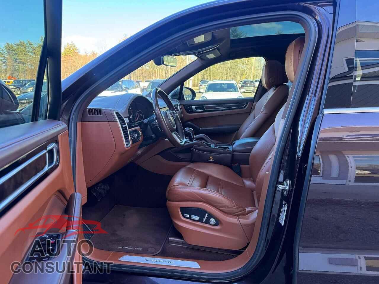 PORSCHE CAYENNE 2019 - WP1AA2AY6KDA08972