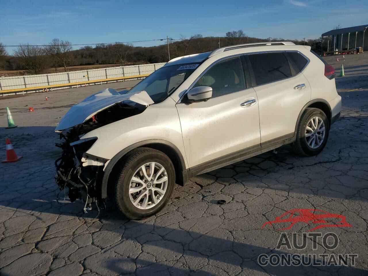 NISSAN ROGUE 2018 - KNMAT2MTXJP593189